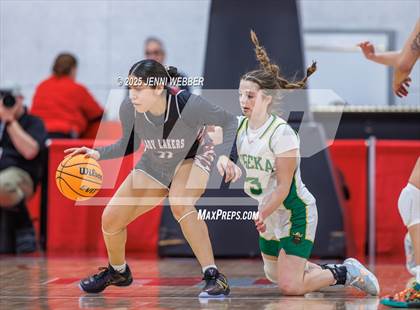Thumbnail 1 in Pyramid Lake vs. Eureka (NIAA 1A Final) photogallery.