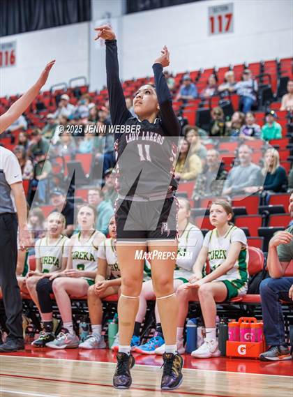 Thumbnail 2 in Pyramid Lake vs. Eureka (NIAA 1A Final) photogallery.