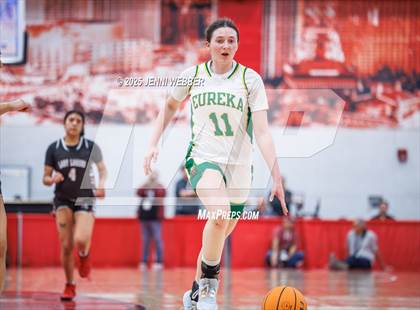 Thumbnail 2 in Pyramid Lake vs. Eureka (NIAA 1A Final) photogallery.