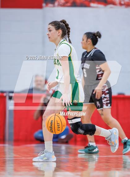 Thumbnail 1 in Pyramid Lake vs. Eureka (NIAA 1A Final) photogallery.