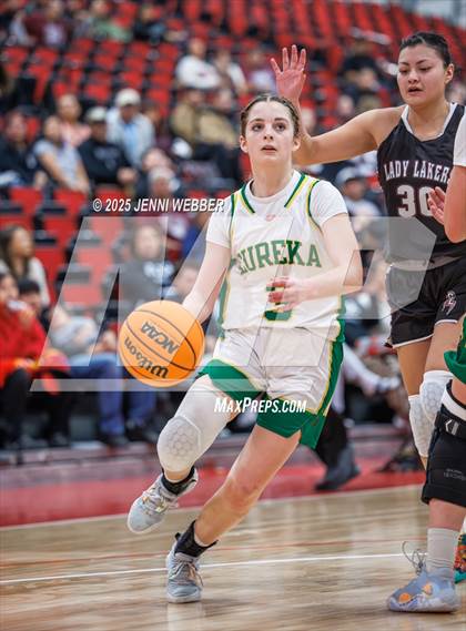 Thumbnail 3 in Pyramid Lake vs. Eureka (NIAA 1A Final) photogallery.