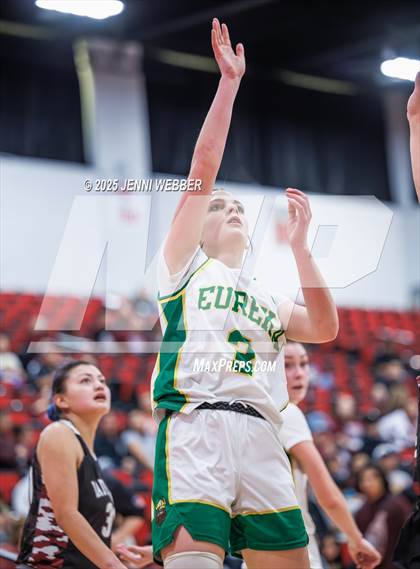 Thumbnail 1 in Pyramid Lake vs. Eureka (NIAA 1A Final) photogallery.
