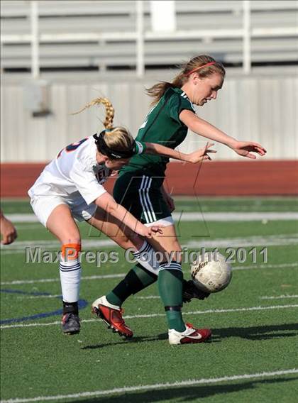Thumbnail 3 in Wakeland [Justin] vs Waxahachie (4A  Region 2 Semifinals) photogallery.