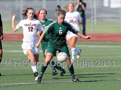 Thumbnail 2 in Wakeland [Justin] vs Waxahachie (4A  Region 2 Semifinals) photogallery.