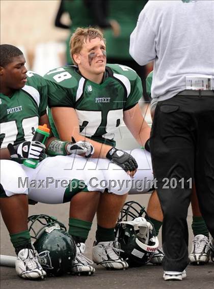 Thumbnail 3 in Poteet vs. Whitehouse (4A Division 2 Region 2 Area Playoffs) photogallery.