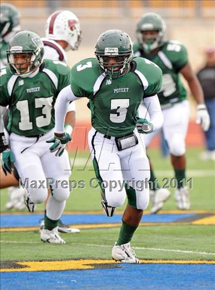 Thumbnail 3 in Poteet vs. Whitehouse (4A Division 2 Region 2 Area Playoffs) photogallery.