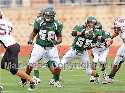 Thumbnail 3 in Poteet vs. Whitehouse (4A Division 2 Region 2 Area Playoffs) photogallery.