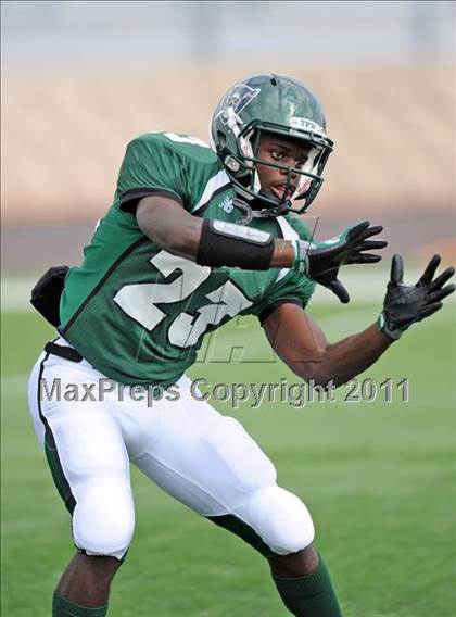 Thumbnail 2 in Poteet vs. Whitehouse (4A Division 2 Region 2 Area Playoffs) photogallery.