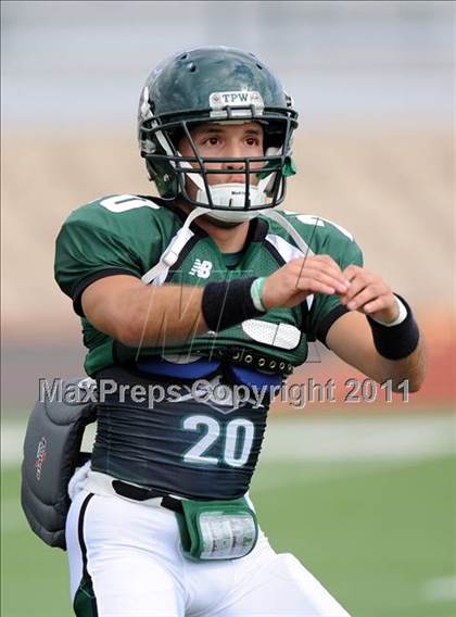 Thumbnail 3 in Poteet vs. Whitehouse (4A Division 2 Region 2 Area Playoffs) photogallery.