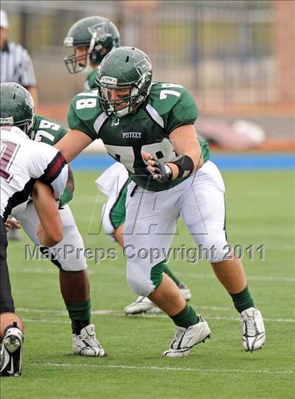 Thumbnail 3 in Poteet vs. Whitehouse (4A Division 2 Region 2 Area Playoffs) photogallery.