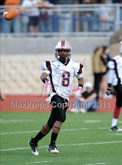 Thumbnail 2 in Poteet vs. Whitehouse (4A Division 2 Region 2 Area Playoffs) photogallery.