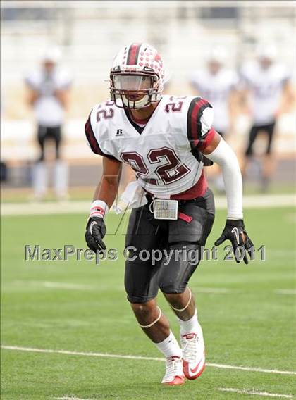 Thumbnail 1 in Poteet vs. Whitehouse (4A Division 2 Region 2 Area Playoffs) photogallery.
