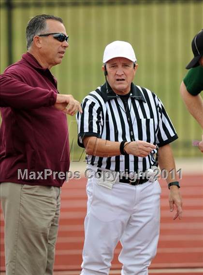 Thumbnail 2 in Poteet vs. Whitehouse (4A Division 2 Region 2 Area Playoffs) photogallery.