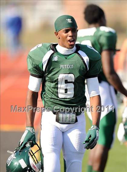 Thumbnail 2 in Poteet vs. Whitehouse (4A Division 2 Region 2 Area Playoffs) photogallery.
