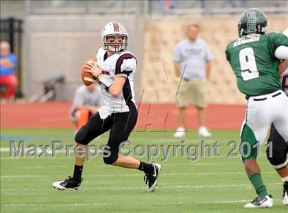 Thumbnail 3 in Poteet vs. Whitehouse (4A Division 2 Region 2 Area Playoffs) photogallery.