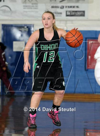 Thumbnail 2 in Dixon vs. Carondelet (Dorothy Speck Memorial) photogallery.