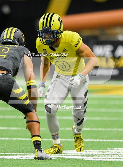 Thumbnail 1 in Army All American Bowl photogallery.
