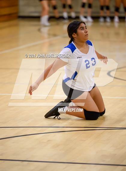 Thumbnail 3 in Century vs Long Beach Poly Whittier High School Cardinal Classic  photogallery.