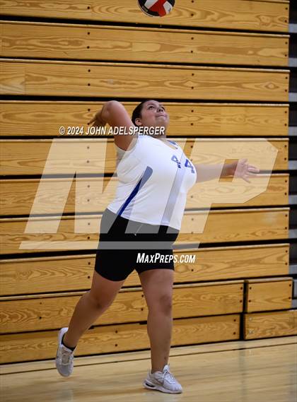 Thumbnail 3 in Century vs Long Beach Poly Whittier High School Cardinal Classic  photogallery.