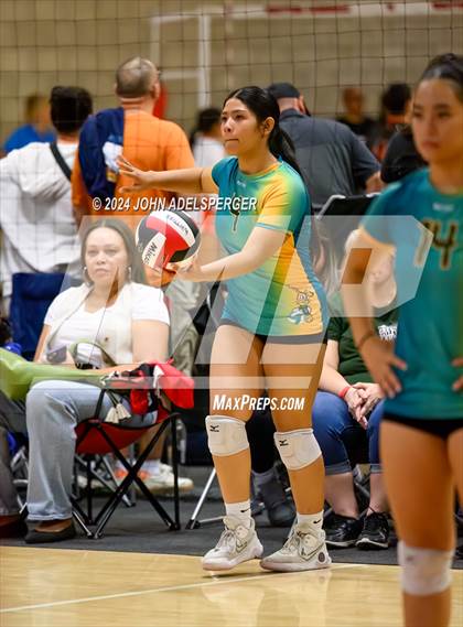 Thumbnail 3 in Century vs Long Beach Poly Whittier High School Cardinal Classic  photogallery.