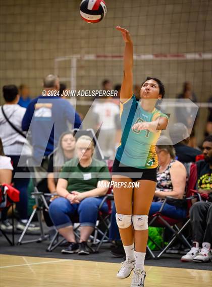 Thumbnail 3 in Century vs Long Beach Poly Whittier High School Cardinal Classic  photogallery.