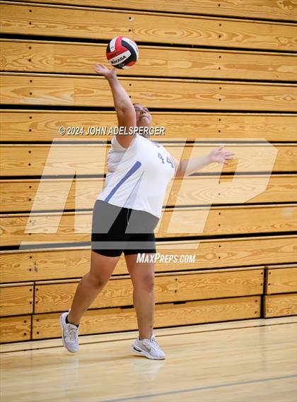 Thumbnail 2 in Century vs Long Beach Poly Whittier High School Cardinal Classic  photogallery.