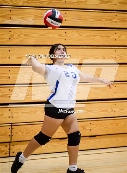 Thumbnail 2 in Century vs Long Beach Poly Whittier High School Cardinal Classic  photogallery.