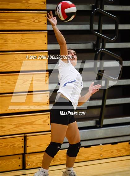 Thumbnail 2 in Century vs Long Beach Poly Whittier High School Cardinal Classic  photogallery.