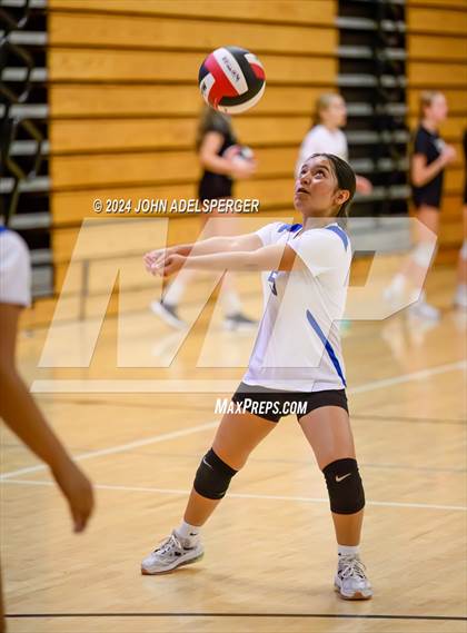 Thumbnail 2 in Century vs Long Beach Poly Whittier High School Cardinal Classic  photogallery.