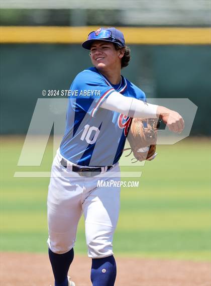 Thumbnail 1 in Cherry Creek vs. Grandview (CHSAA 5A 4th Round Consolation) photogallery.