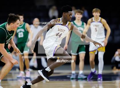 Thumbnail 1 in Bellevue West vs. Gretna photogallery.