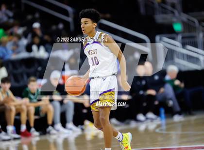 Thumbnail 3 in Bellevue West vs. Gretna photogallery.