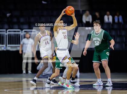 Thumbnail 2 in Bellevue West vs. Gretna photogallery.