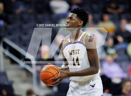 Thumbnail 3 in Bellevue West vs. Gretna photogallery.