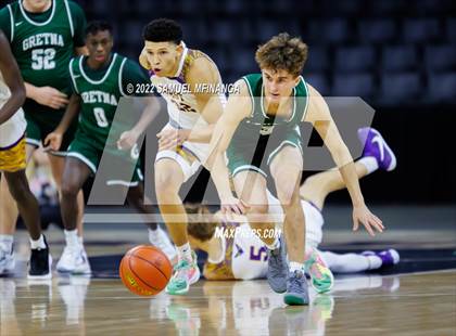 Thumbnail 1 in Bellevue West vs. Gretna photogallery.