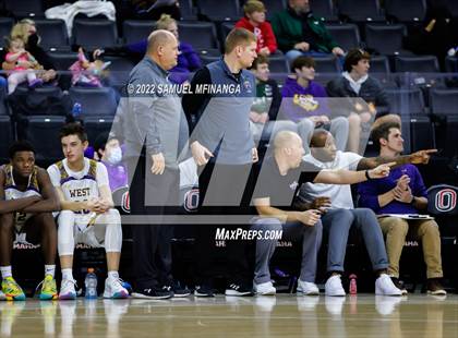 Thumbnail 3 in Bellevue West vs. Gretna photogallery.