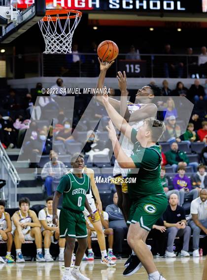 Thumbnail 3 in Bellevue West vs. Gretna photogallery.