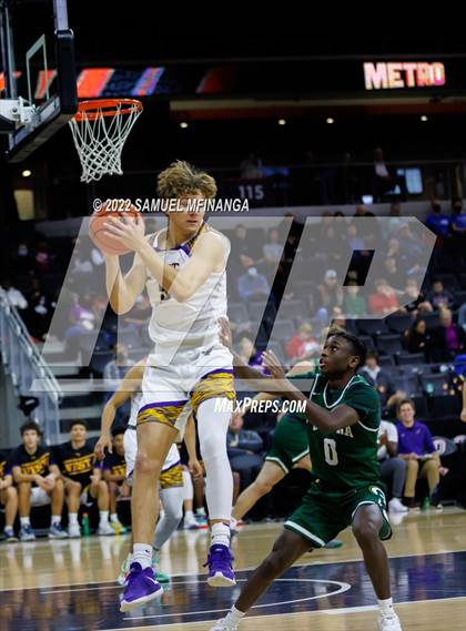 Thumbnail 1 in Bellevue West vs. Gretna photogallery.