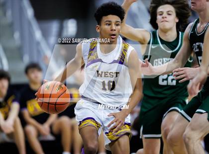 Thumbnail 2 in Bellevue West vs. Gretna photogallery.