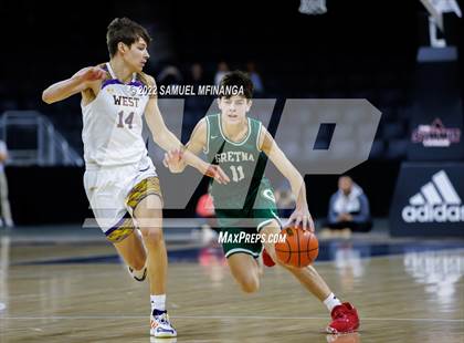 Thumbnail 2 in Bellevue West vs. Gretna photogallery.