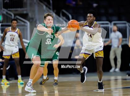 Thumbnail 1 in Bellevue West vs. Gretna photogallery.