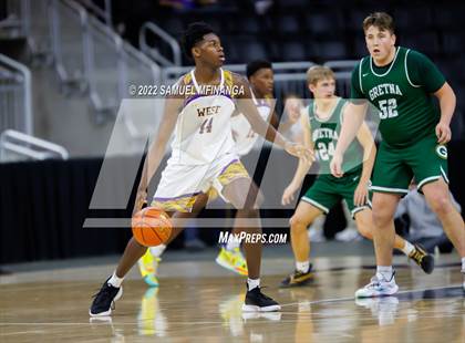 Thumbnail 1 in Bellevue West vs. Gretna photogallery.