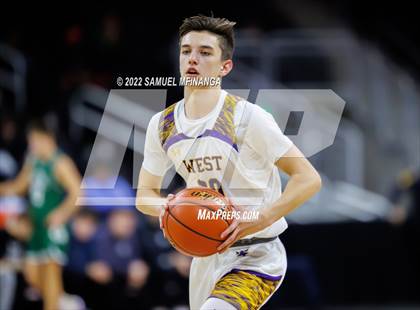 Thumbnail 1 in Bellevue West vs. Gretna photogallery.
