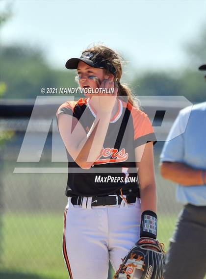 Thumbnail 2 in Midwest Central @ Illini Bluffs (IHSA 1A Regional Playoff) photogallery.