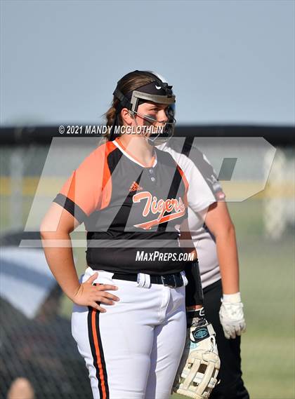 Thumbnail 1 in Midwest Central @ Illini Bluffs (IHSA 1A Regional Playoff) photogallery.