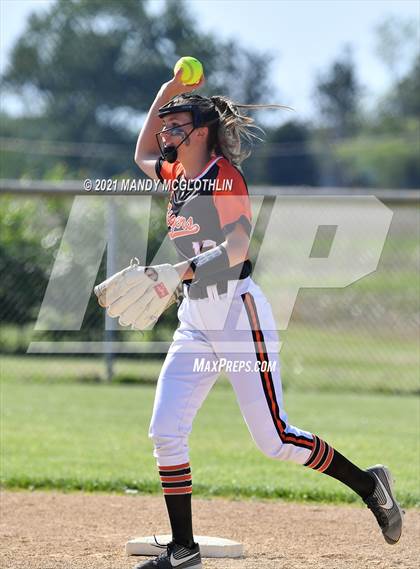 Thumbnail 2 in Midwest Central @ Illini Bluffs (IHSA 1A Regional Playoff) photogallery.
