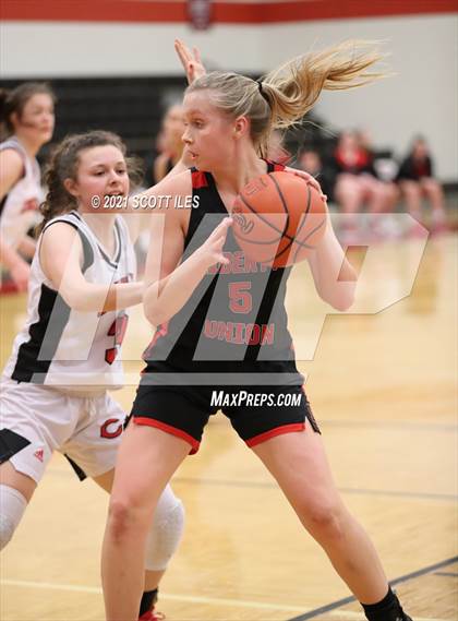 Thumbnail 2 in Liberty Union vs Circleville  photogallery.