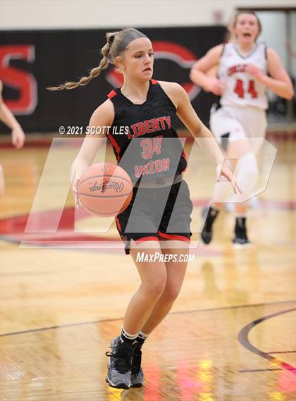 Thumbnail 2 in Liberty Union vs Circleville  photogallery.