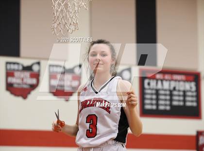 Thumbnail 2 in Liberty Union vs Circleville  photogallery.