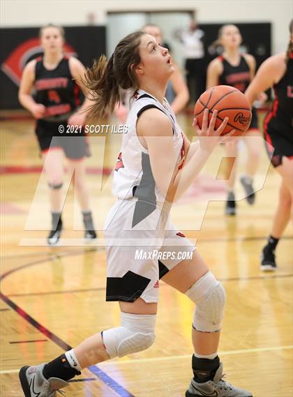 Thumbnail 3 in Liberty Union vs Circleville  photogallery.